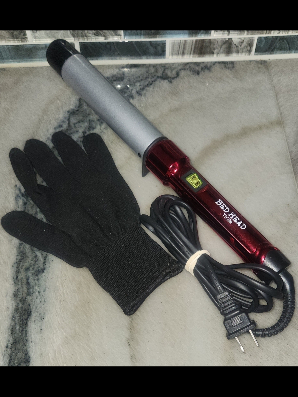 Curling Iron Wand With Heat Glove